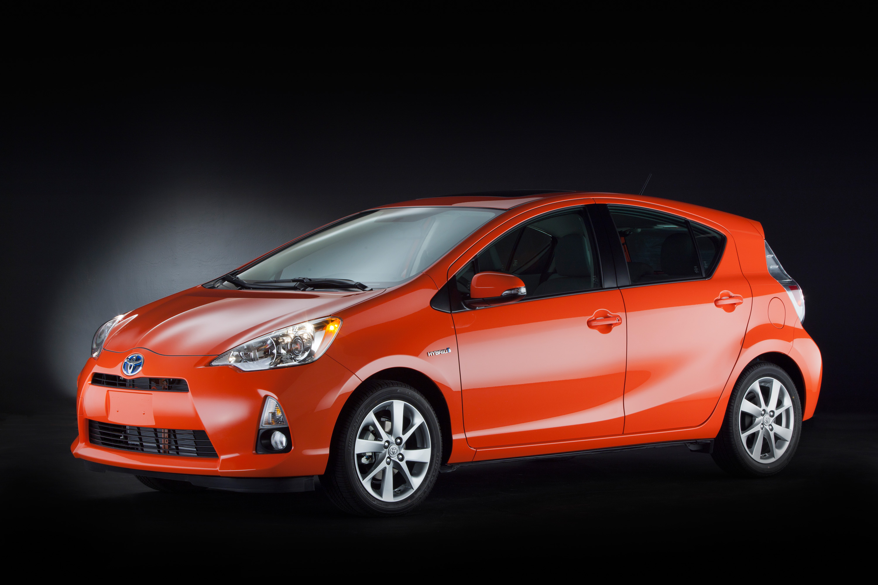 Toyota Prius Family Of Vehicles Receive Greencarreports 2017 Best Greencarreports