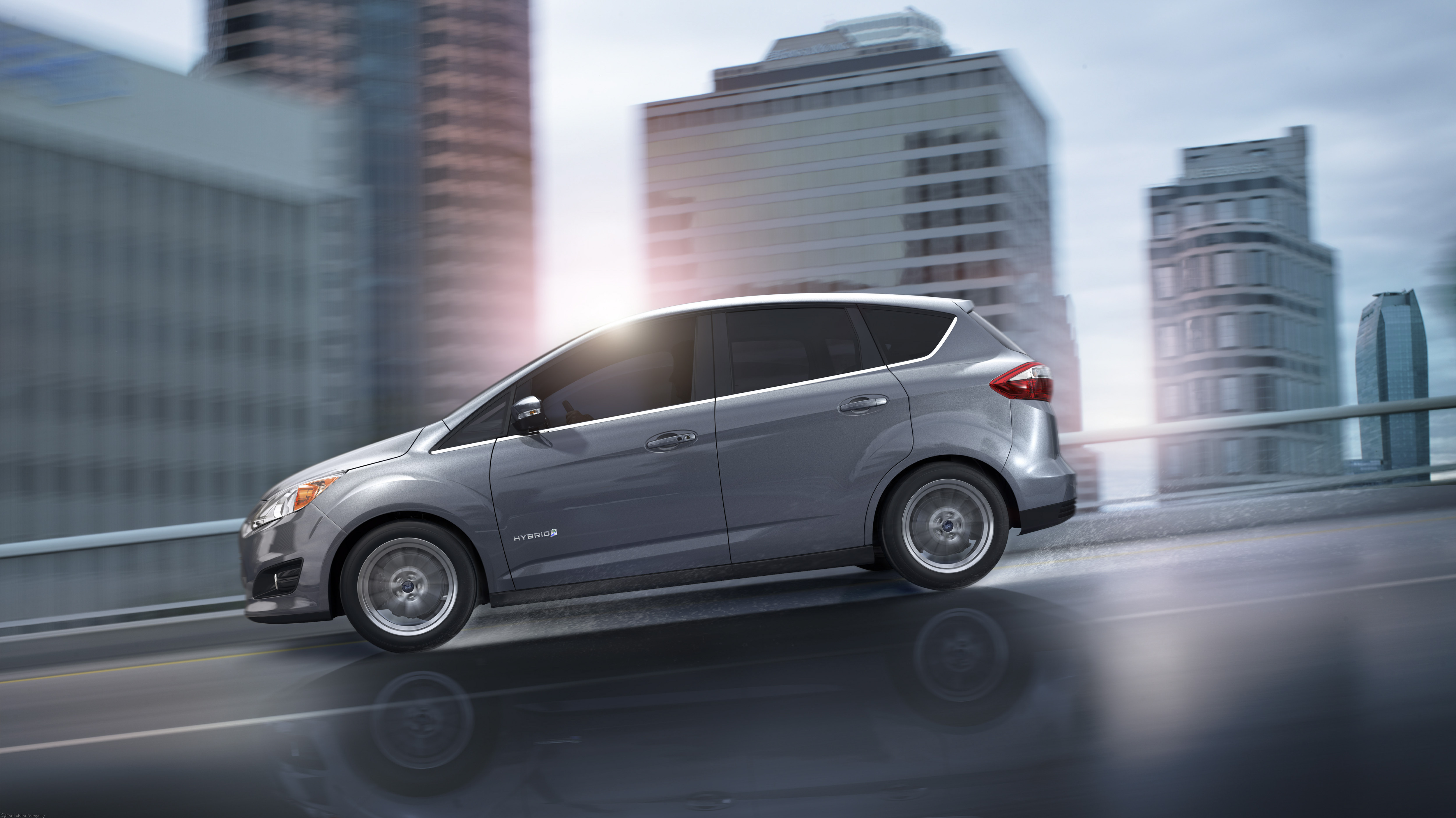 Ford C Max Delivers 570 Miles On One Tank Of Gas Taking Customers Hybrids Traditionally